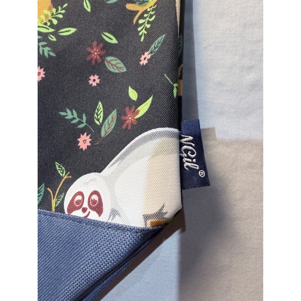 NGIL Sloth Pattern Utility Tote Bag with Matching Mini Pouch - Picture 2 of 5